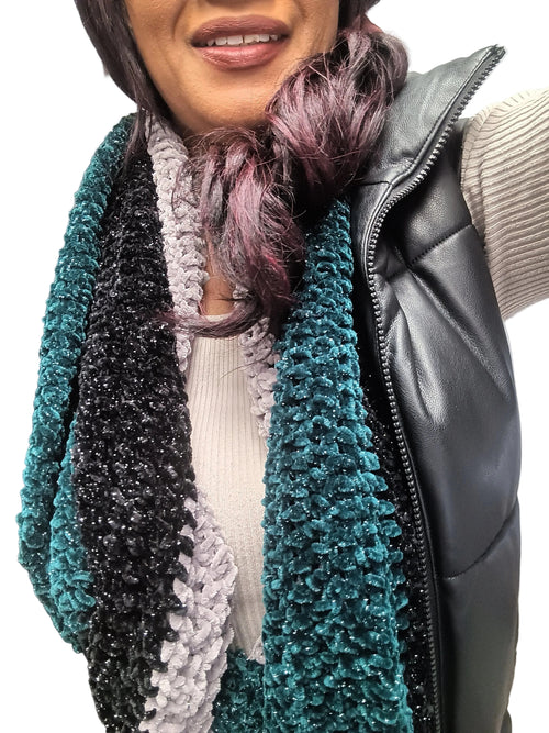 Sparkling Möbius Crochet Wrap – Silver, Black & Midnight Green